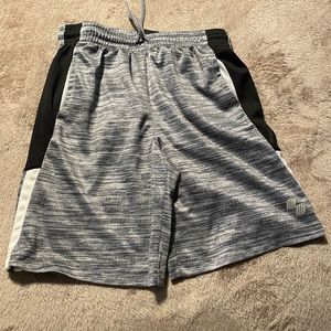Place sports- grey and white shorts- M (7/8)